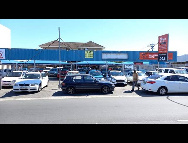 BUSINESS FOR SALE IN GOODWOOD CENTRAL